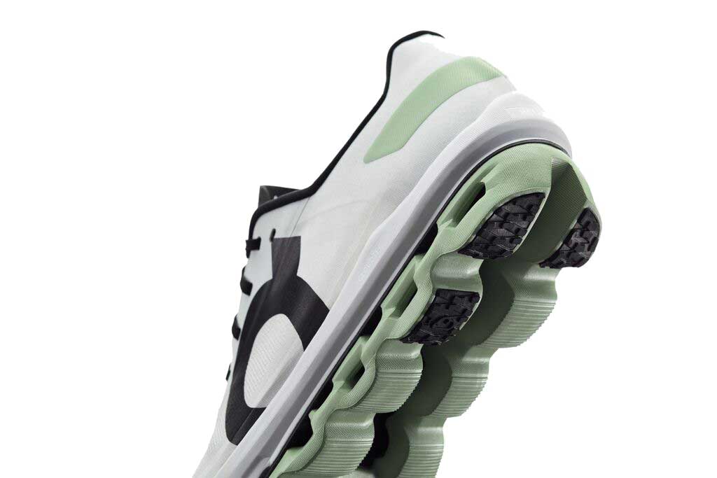 FW21-Cloudboom-Echo-Black-White-M-Detail-3